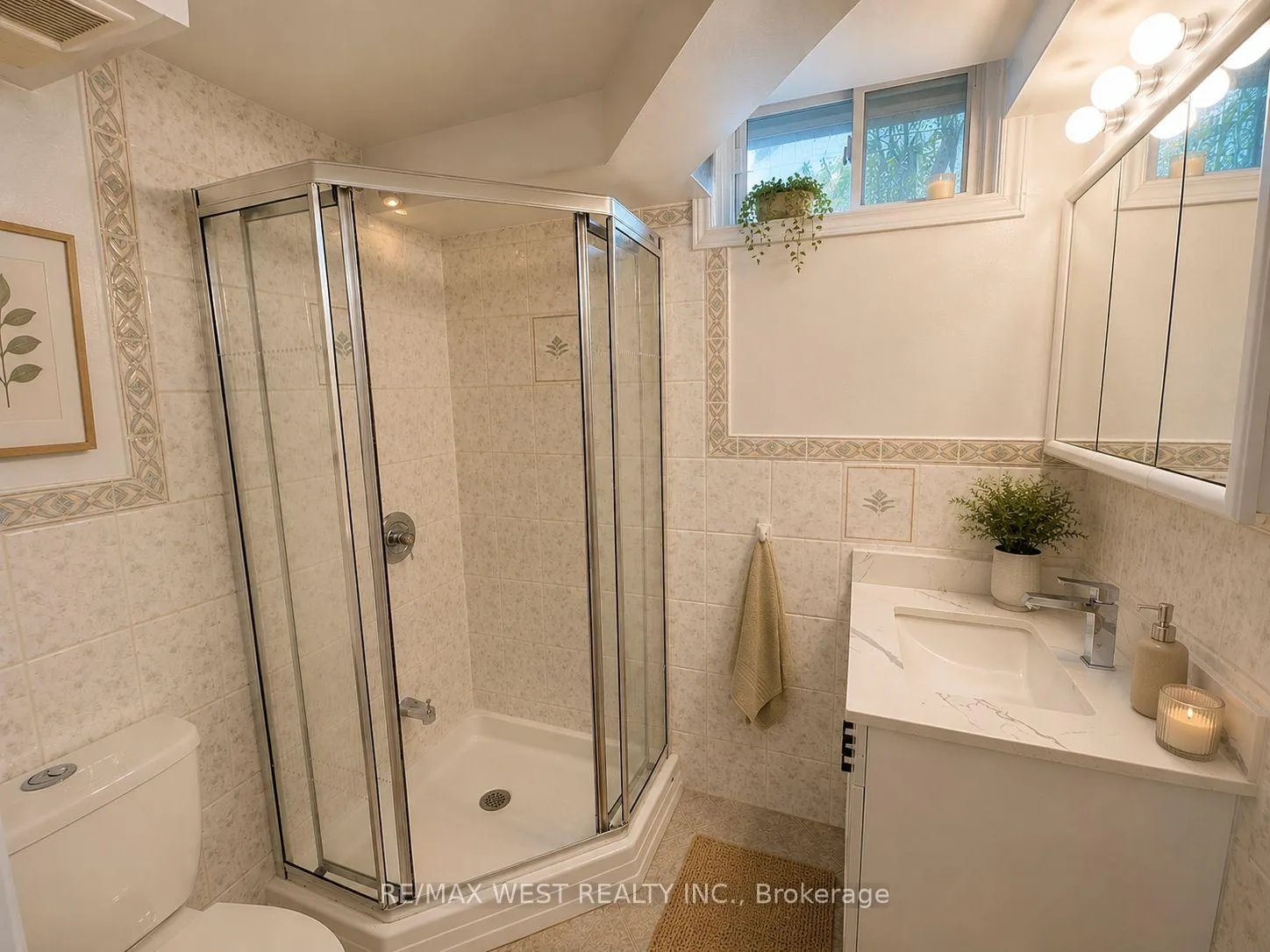 Photo 11 of Unit Basement, 355 Silverthorn Avenue, Toronto, Keelesdale-Eglinton West — HOMEH
