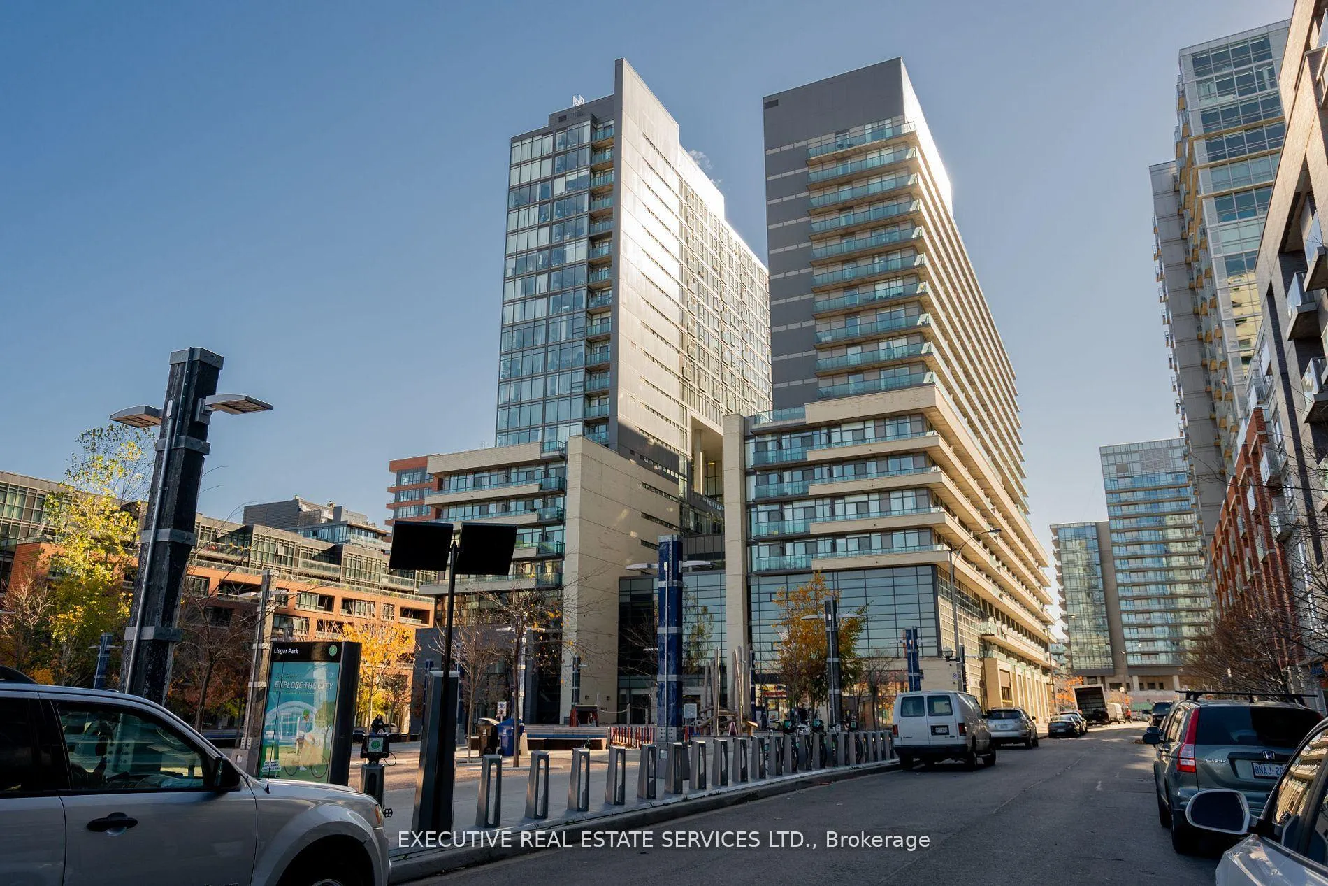 Photo 5 of Unit 1902 E, 36 Lisgar Street E, Toronto, Little Portugal — HOMEH
