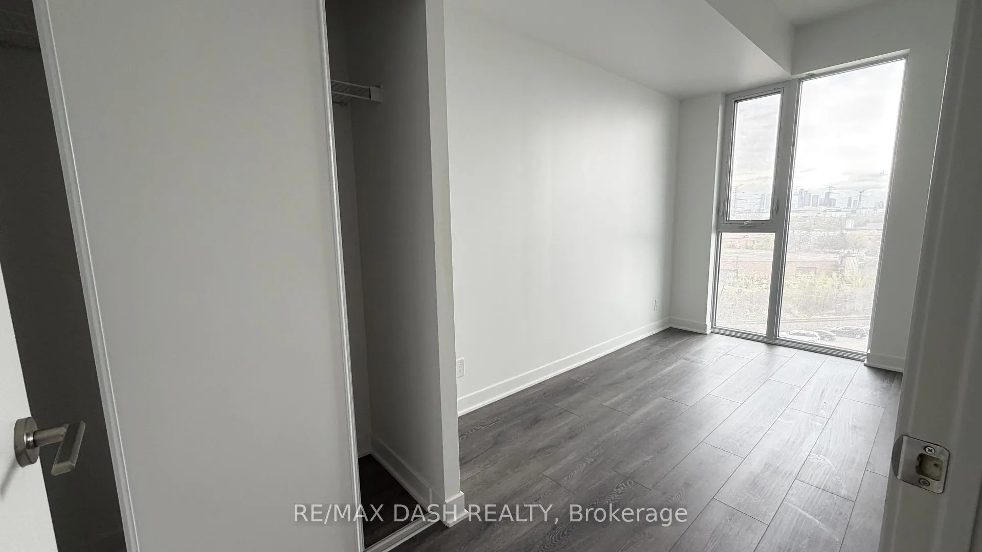 Photo 13 of Unit 721, 6 Flavelle Trail, Vaughan, Steeles West Industrial — HOMEH