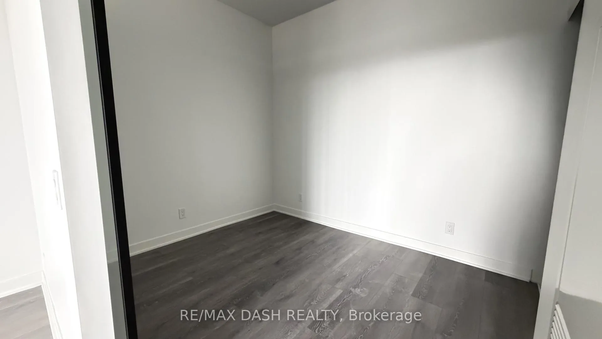 Photo 20 of Unit 721, 6 Flavelle Trail, Vaughan, Steeles West Industrial — HOMEH