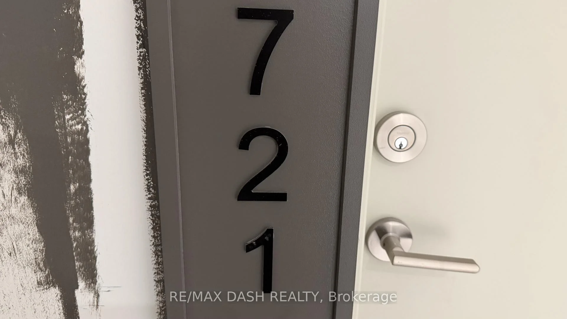 Photo 30 of Unit 721, 6 Flavelle Trail, Vaughan, Steeles West Industrial — HOMEH