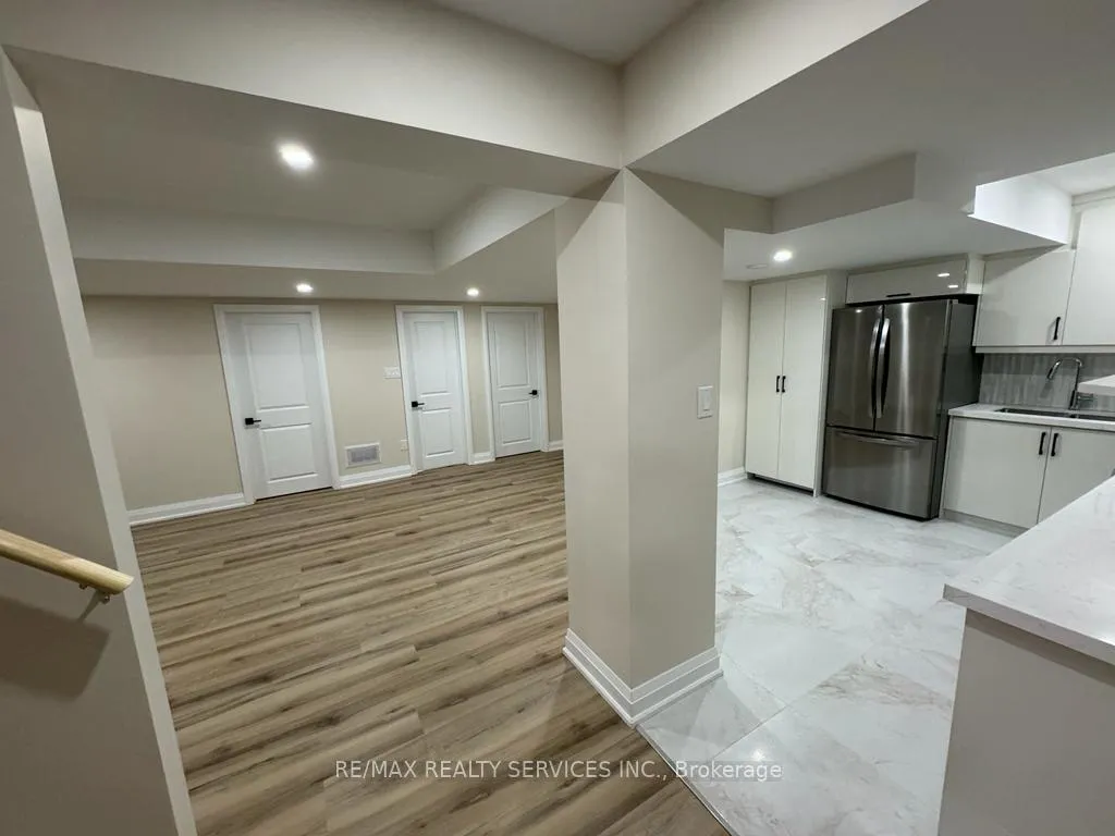 Photo 9 of Unit Basement, 21 Copperhill Heights, Barrie, Rural Barrie Southeast — HOMEH