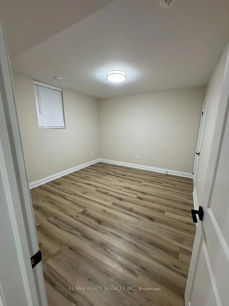 Photo 11 of Unit Basement, 21 Copperhill Heights, Barrie, Rural Barrie Southeast — HOMEH