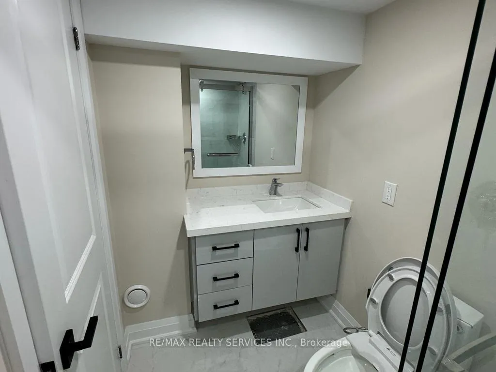 Photo 13 of Unit Basement, 21 Copperhill Heights, Barrie, Rural Barrie Southeast — HOMEH