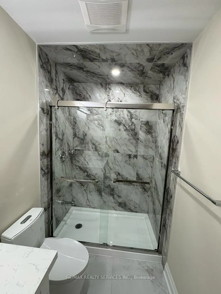 Photo 16 of Unit Basement, 21 Copperhill Heights, Barrie, Rural Barrie Southeast — HOMEH