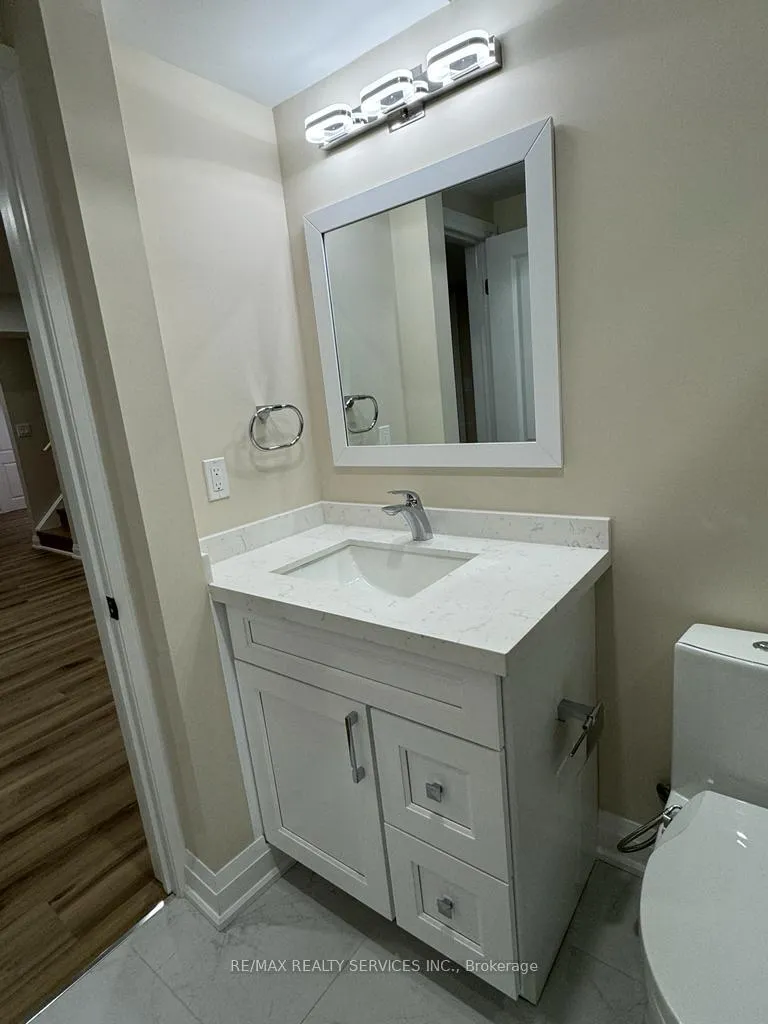 Photo 18 of Unit Basement, 21 Copperhill Heights, Barrie, Rural Barrie Southeast — HOMEH