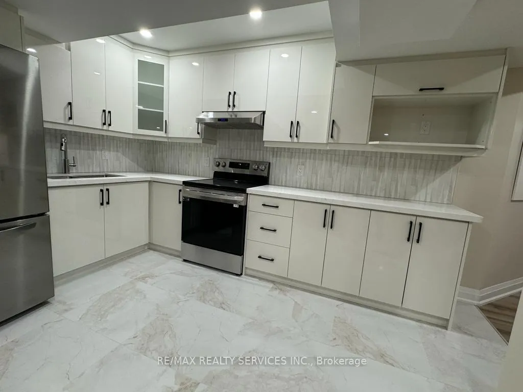 Photo 21 of Unit Basement, 21 Copperhill Heights, Barrie, Rural Barrie Southeast — HOMEH