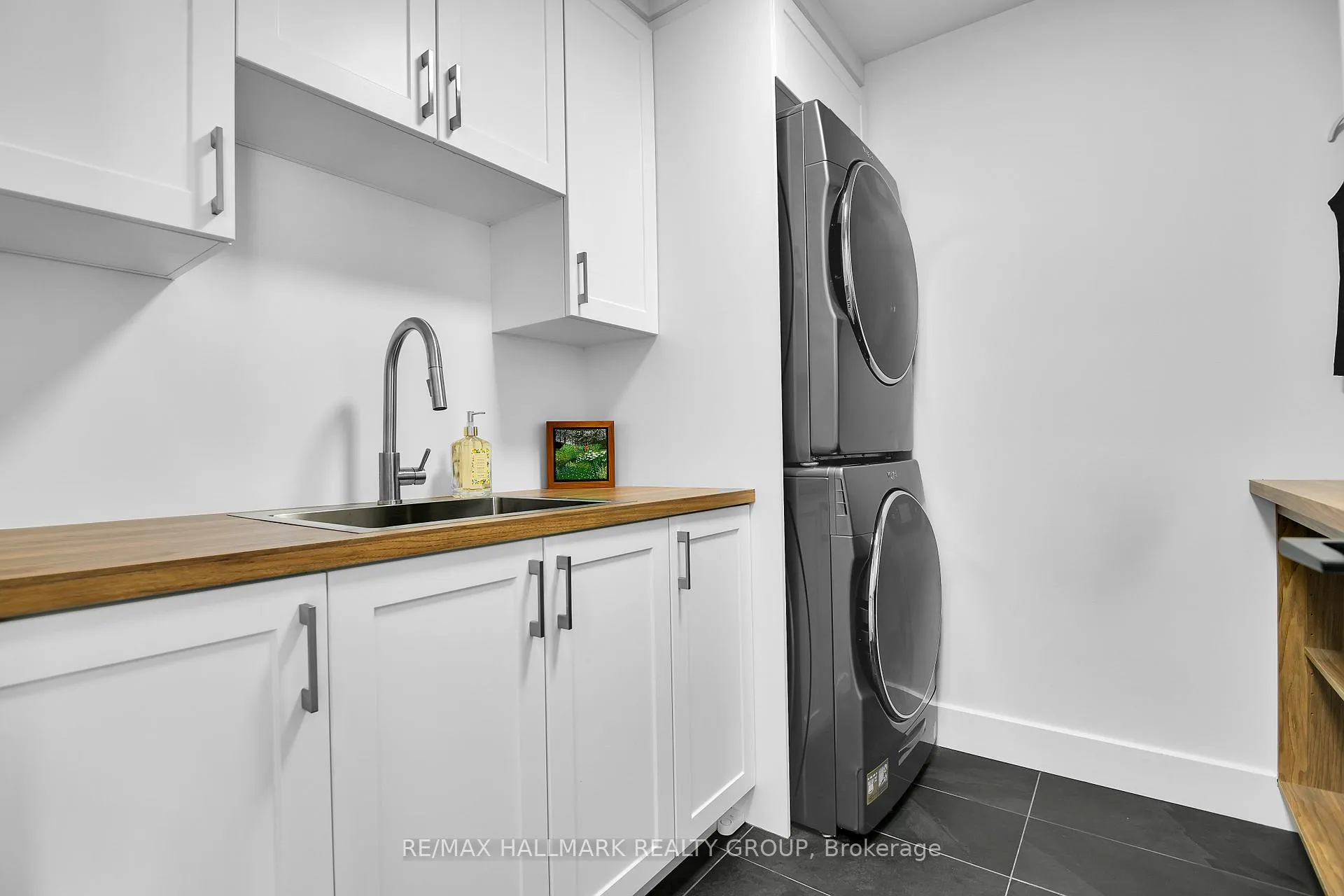 Photo 28 of 2167 Rice Avenue, Ottawa, Woodroffe — HOMEH