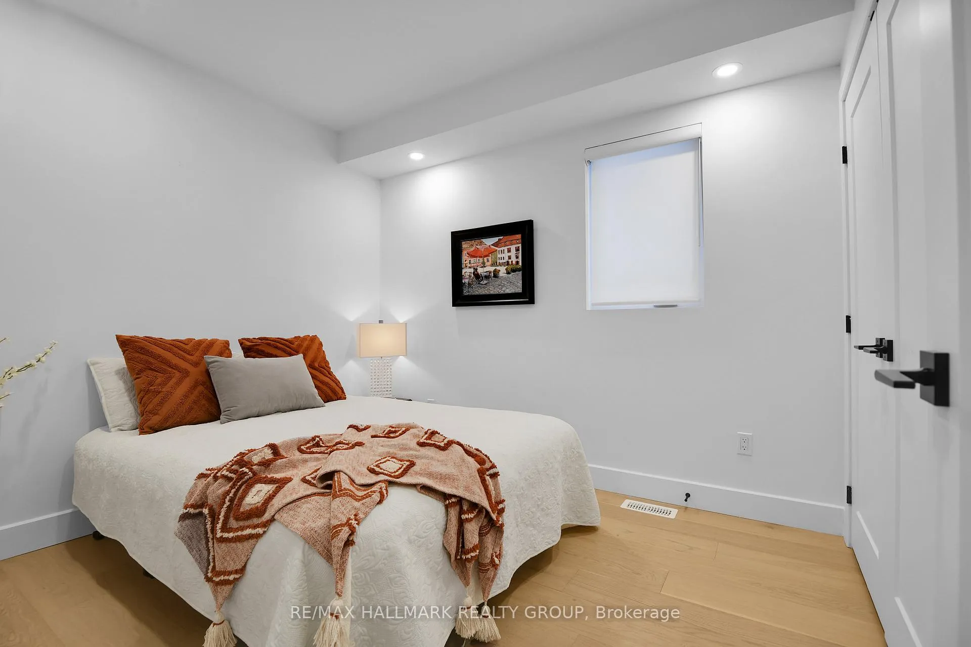 Photo 39 of 2167 Rice Avenue, Ottawa, Woodroffe — HOMEH