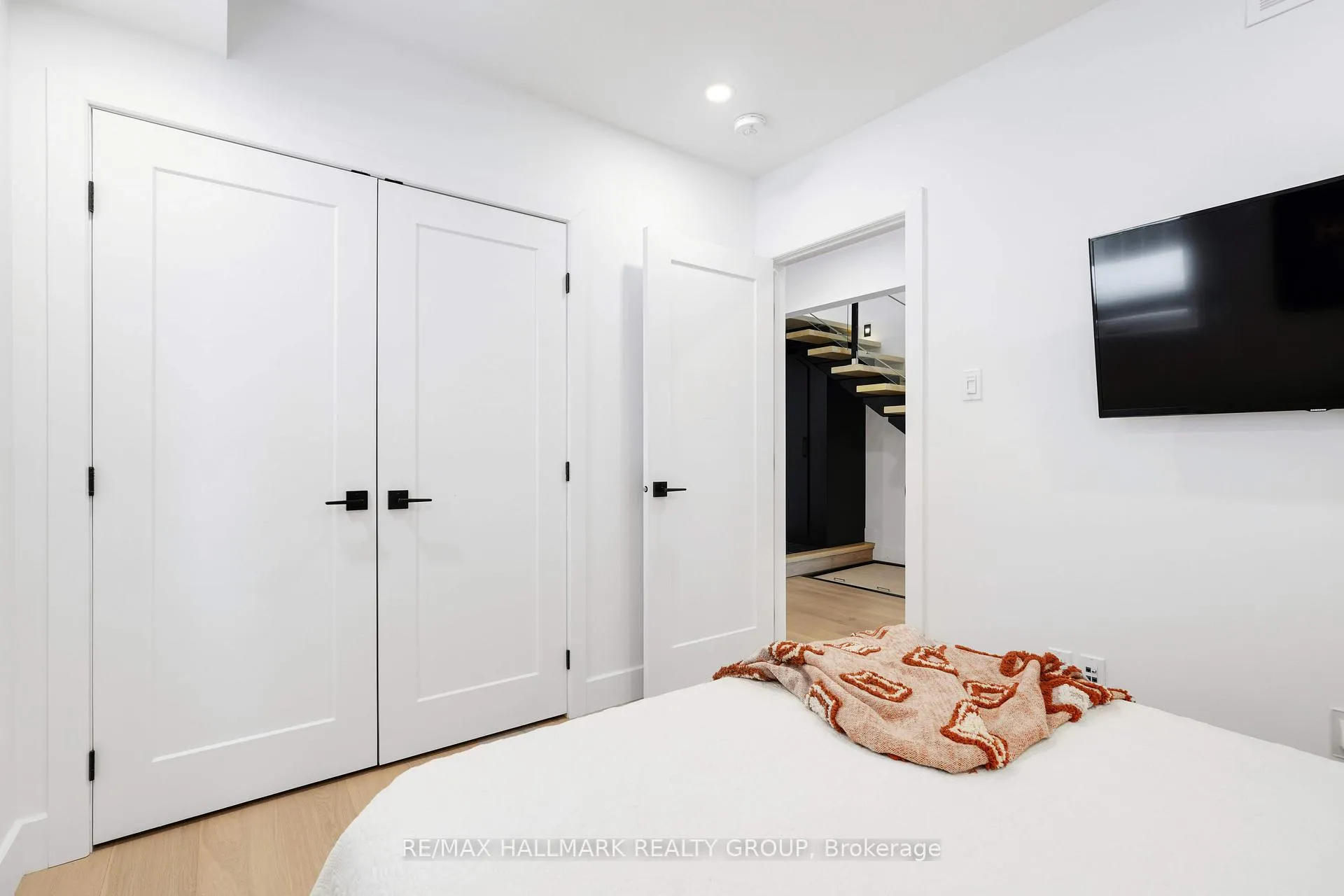 Photo 40 of 2167 Rice Avenue, Ottawa, Woodroffe — HOMEH