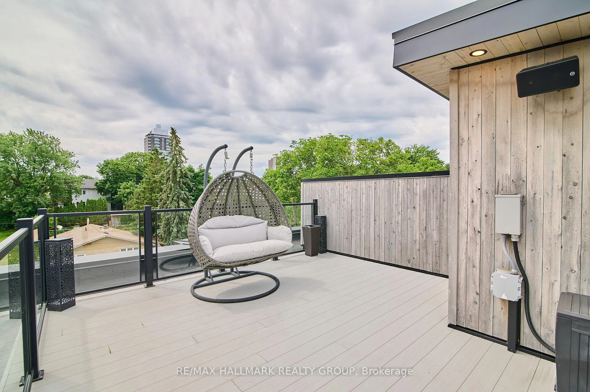 Photo 33 of 2167 Rice Avenue, Ottawa, Woodroffe — HOMEH