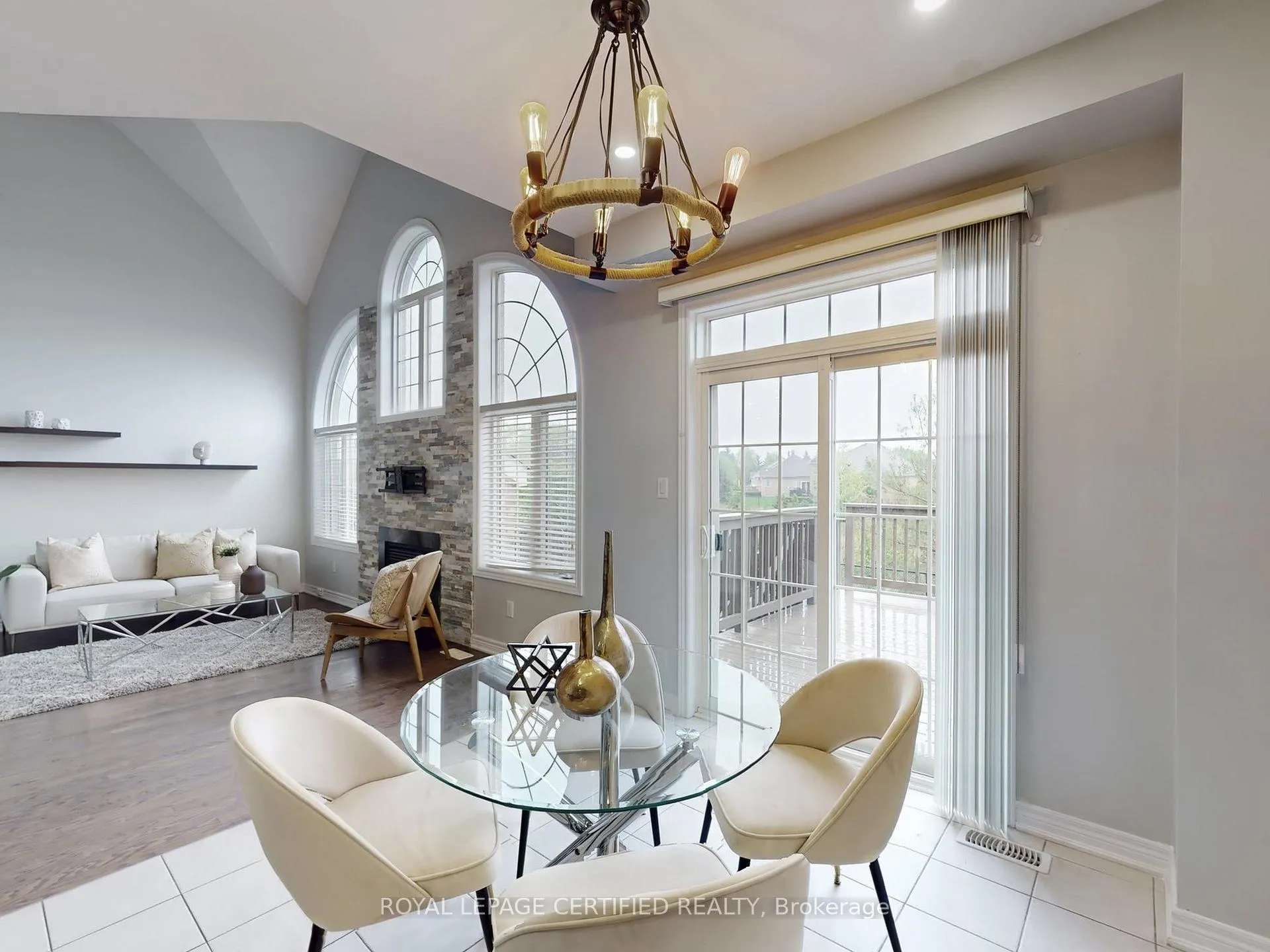 Photo 15 of 20 Naperton Drive, Brampton, Sandringham-Wellington — HOMEH