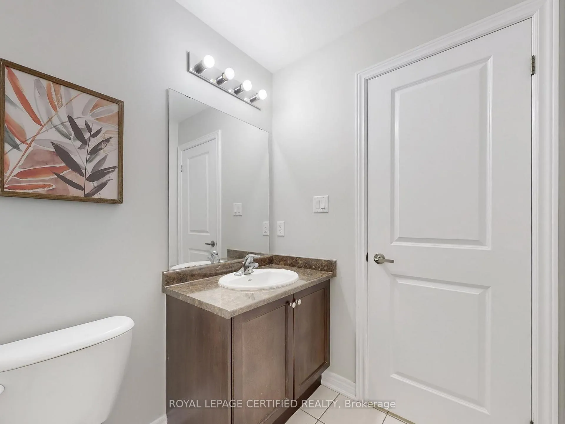 Photo 16 of 20 Naperton Drive, Brampton, Sandringham-Wellington — HOMEH