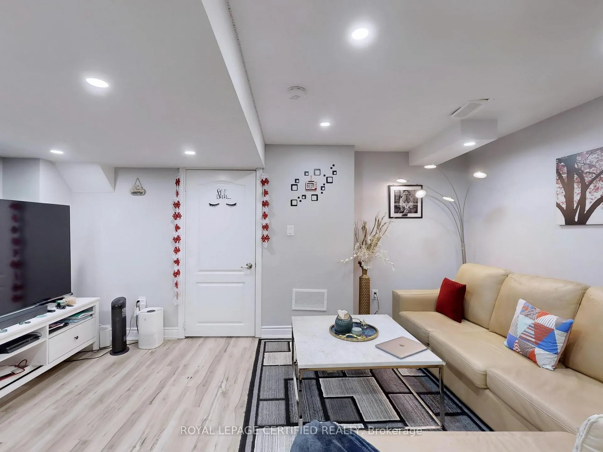 Photo 33 of 20 Naperton Drive, Brampton, Sandringham-Wellington — HOMEH