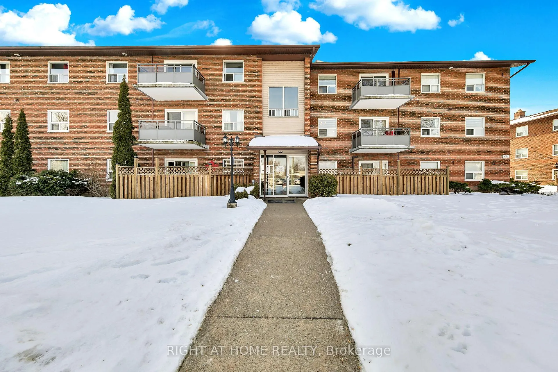Front of Unit 6, 616 Grey Street