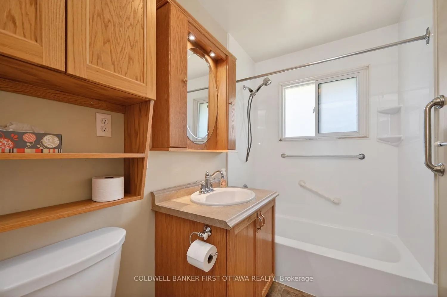 Photo 10 of 2128 Kingsley Road, Ottawa, Parkway Park — HOMEH