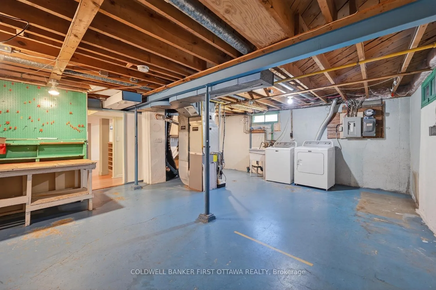 Photo 18 of 2128 Kingsley Road, Ottawa, Parkway Park — HOMEH