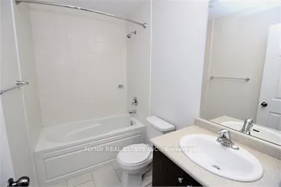 Photo 13 of 7678 Buckeye Crescent, Niagara Falls, Brown — HOMEH