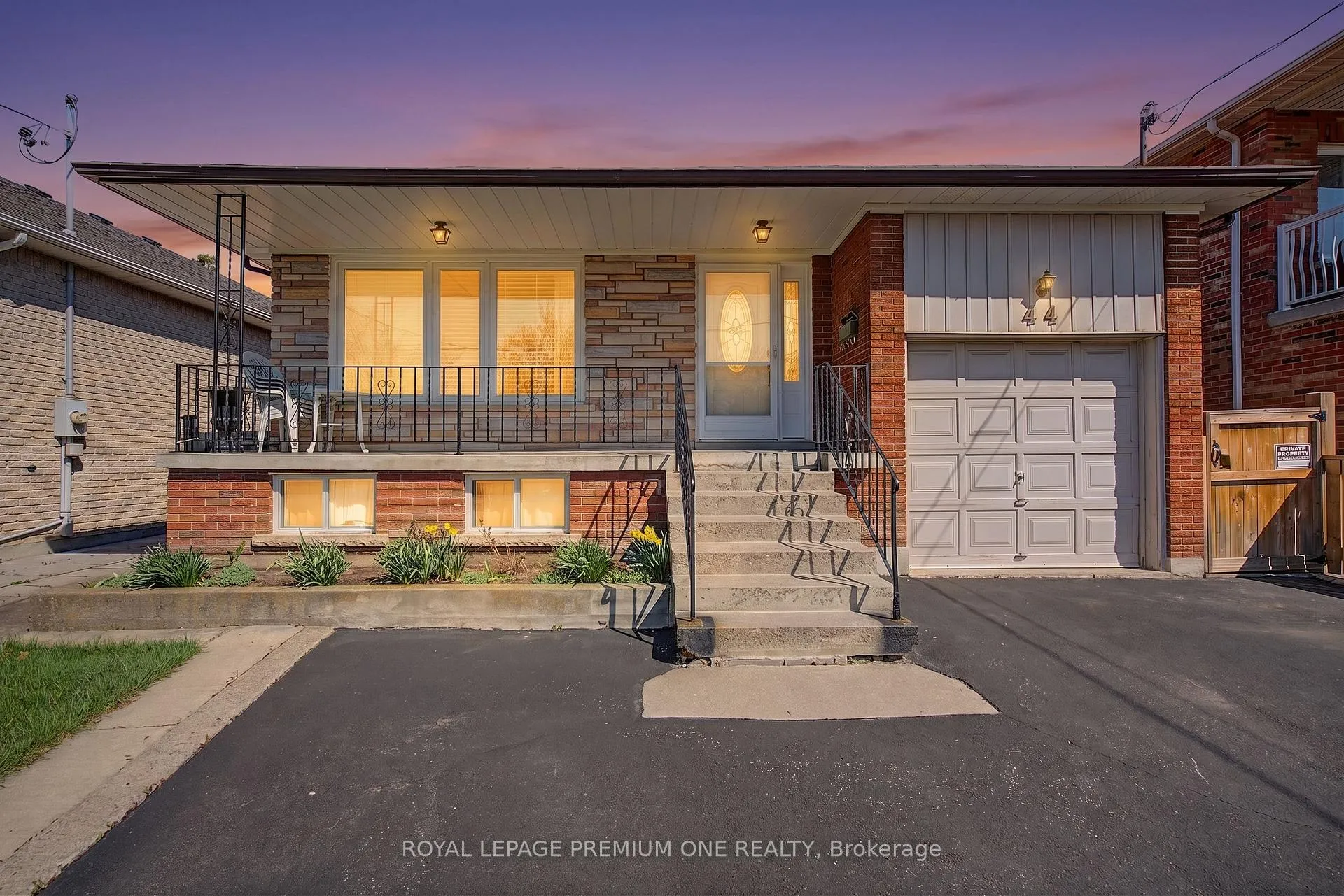 Photo 1 of 44 Ellerby Square N, Vaughan, West Woodbridge — HOMEH