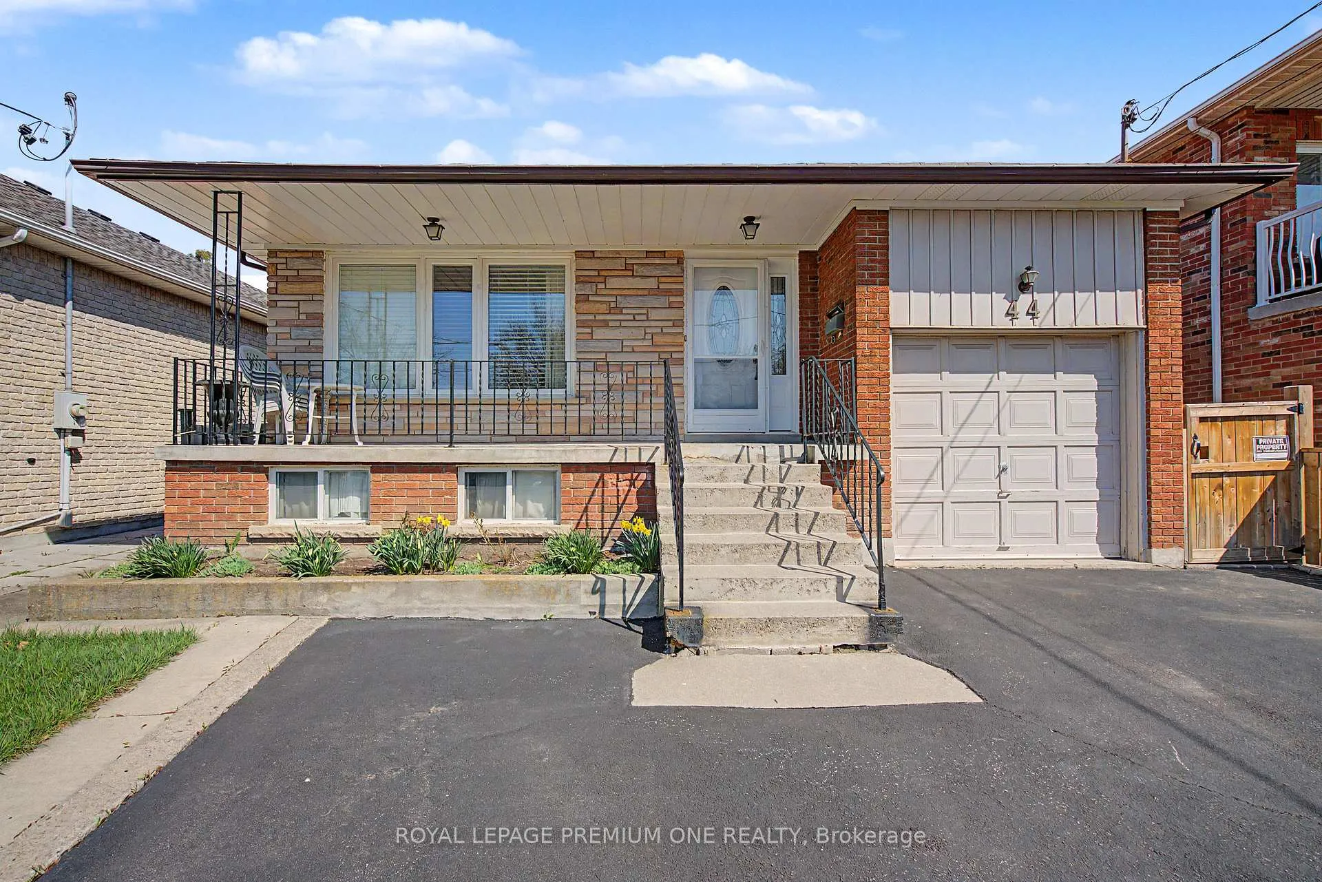 Photo 5 of 44 Ellerby Square N, Vaughan, West Woodbridge — HOMEH