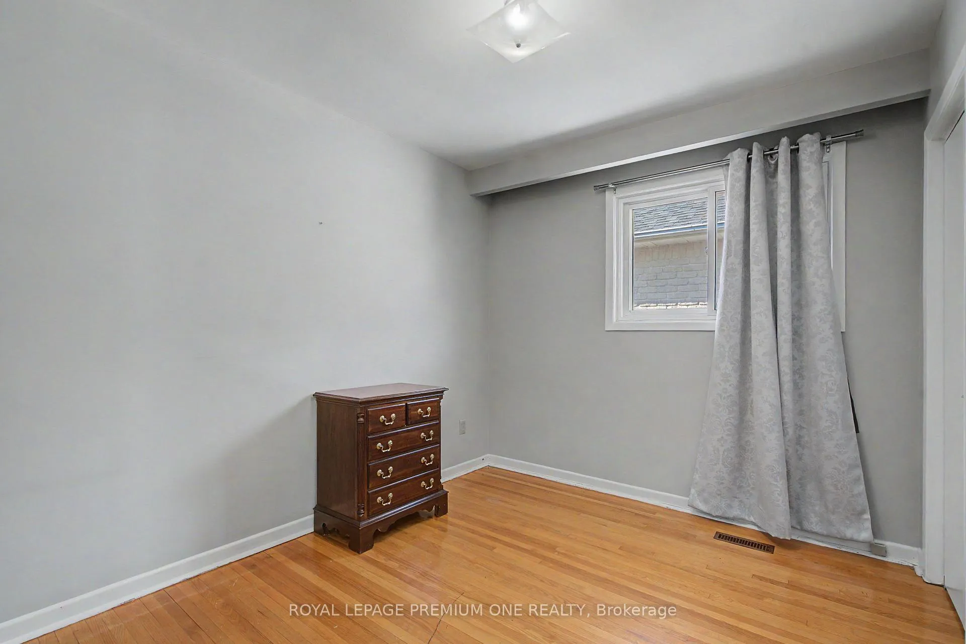Photo 15 of 44 Ellerby Square N, Vaughan, West Woodbridge — HOMEH