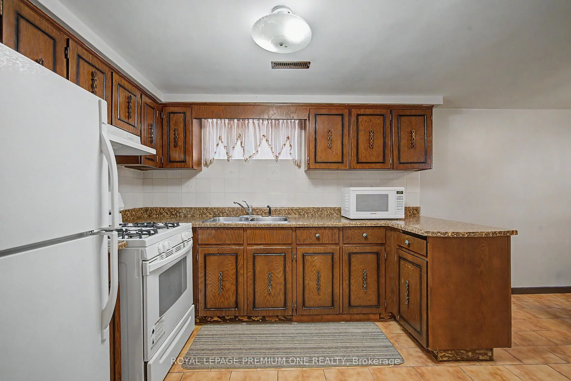Photo 20 of 44 Ellerby Square N, Vaughan, West Woodbridge — HOMEH