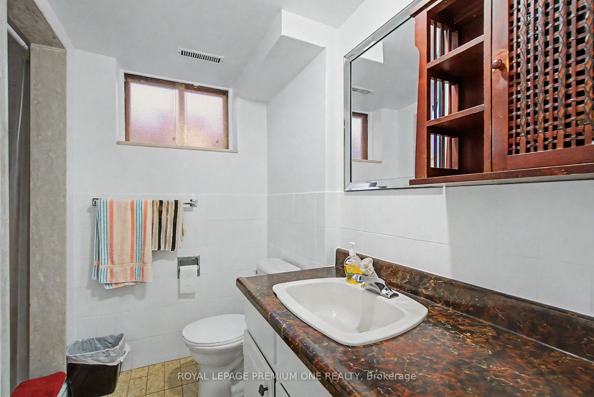 Photo 24 of 44 Ellerby Square N, Vaughan, West Woodbridge — HOMEH