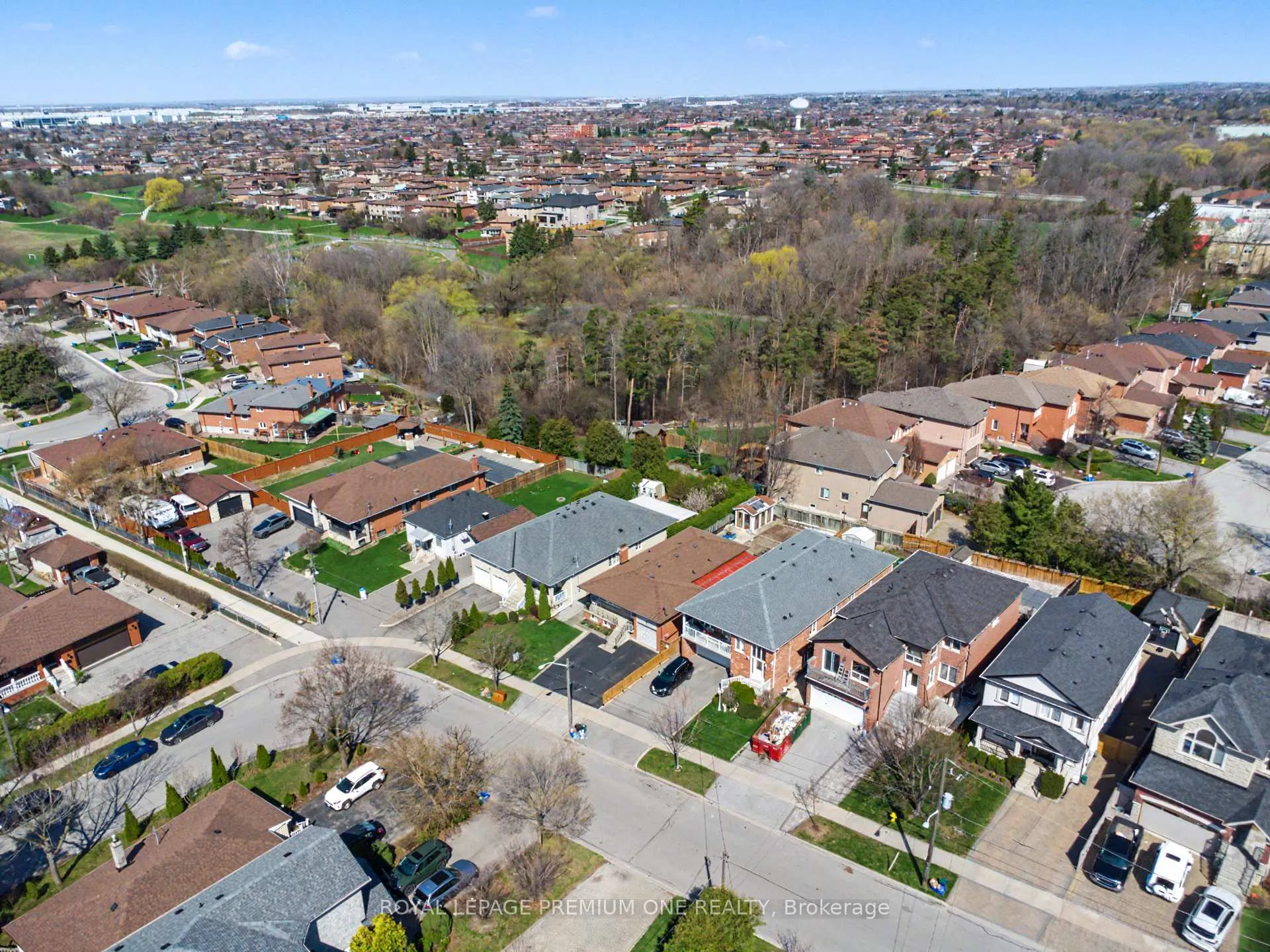 Photo 35 of 44 Ellerby Square N, Vaughan, West Woodbridge — HOMEH