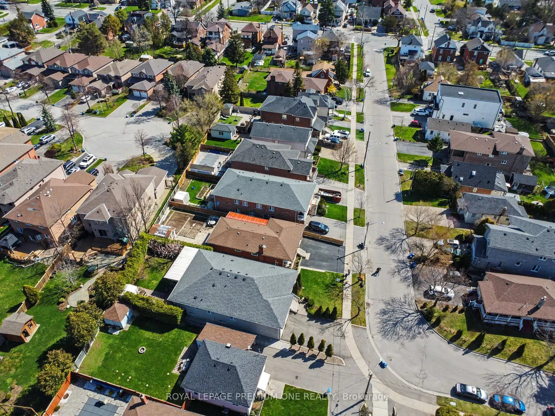 Photo 41 of 44 Ellerby Square N, Vaughan, West Woodbridge — HOMEH