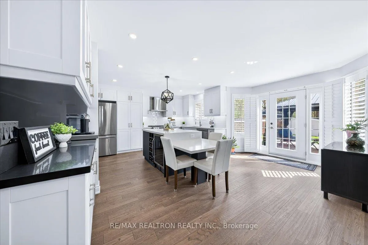 Photo 14 of 29 Campania Court, Vaughan, Elder Mills — HOMEH