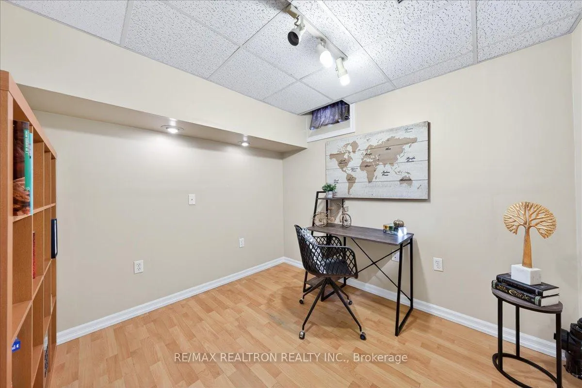 Photo 41 of 29 Campania Court, Vaughan, Elder Mills — HOMEH