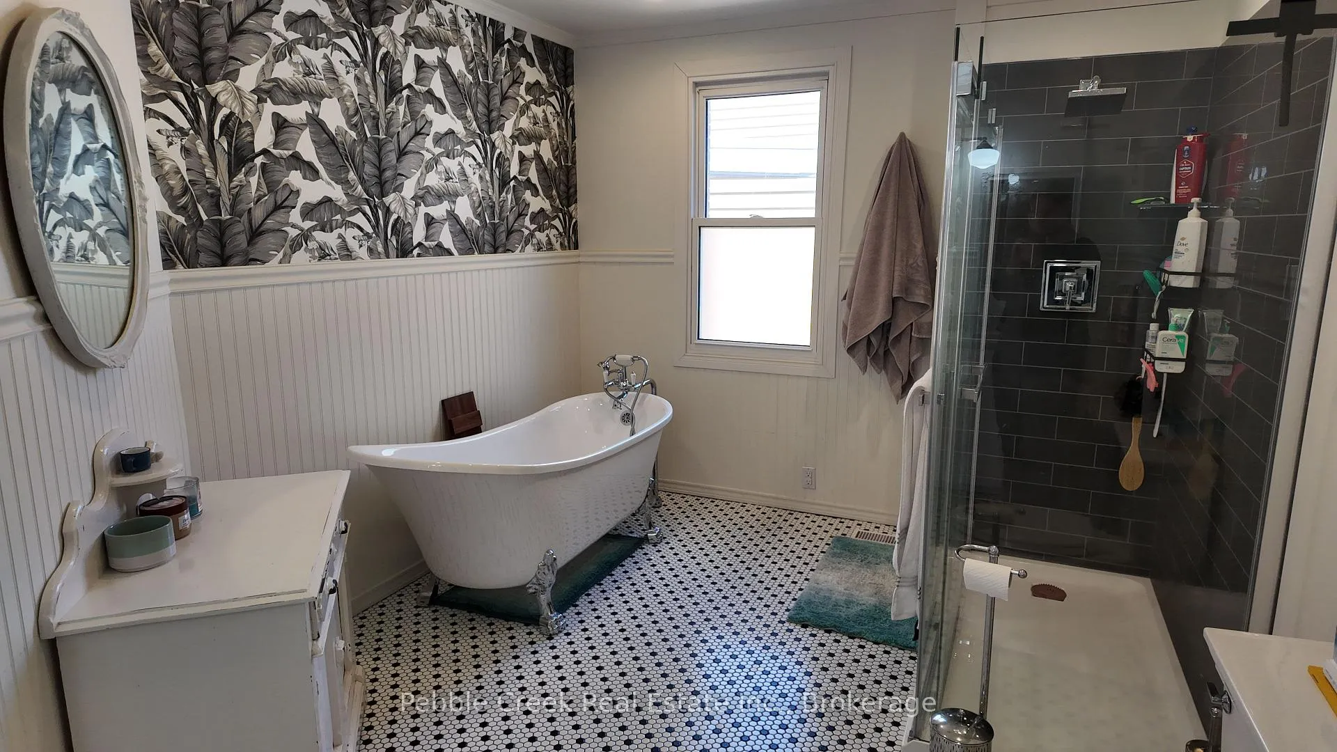 Photo 10 of 145 Elizabeth Street, Goderich, Goderich (Town) — HOMEH