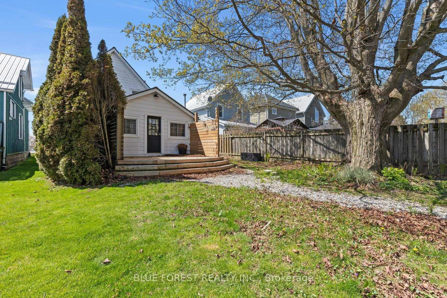 Photo 43 of 413 Front Street, Central Elgin, Port Stanley — HOMEH