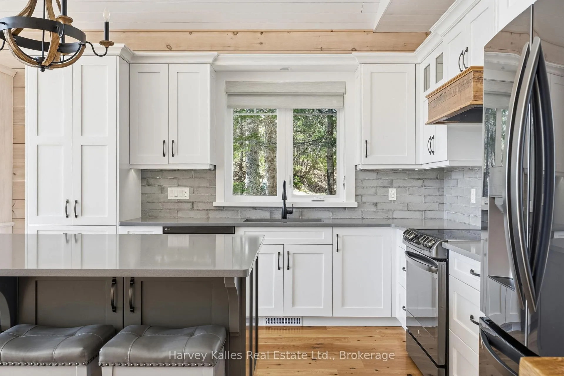 Photo 12 of 40 & 41 Sunset Cove Road, Seguin — HOMEH