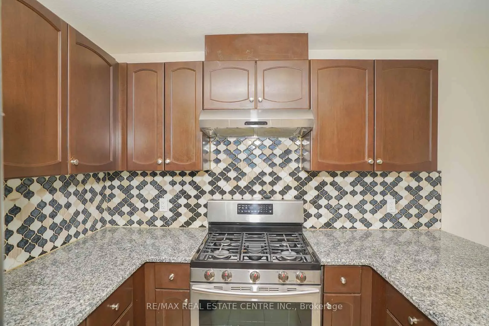 Photo 13 of 454 Starwood Drive, Guelph, Grange Road — HOMEH
