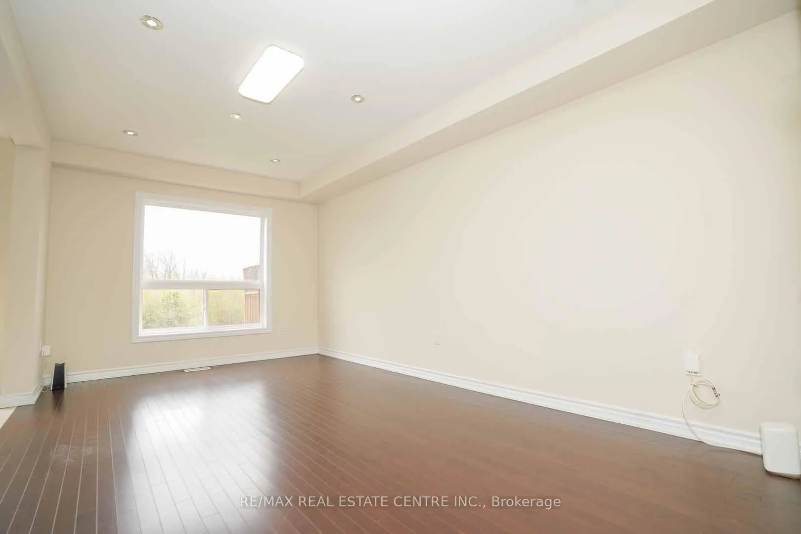 Photo 19 of 454 Starwood Drive, Guelph, Grange Road — HOMEH