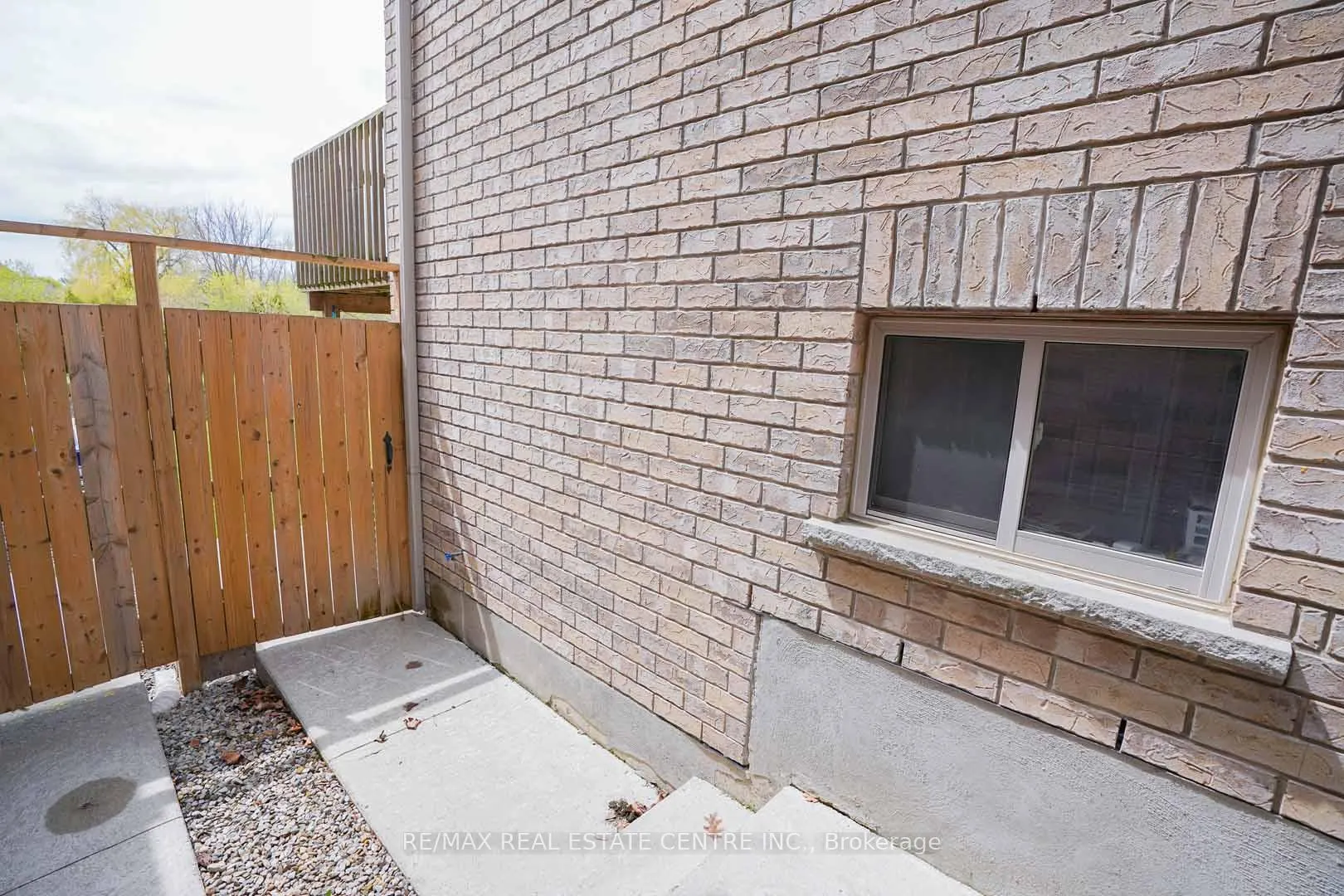 Photo 49 of 454 Starwood Drive, Guelph, Grange Road — HOMEH