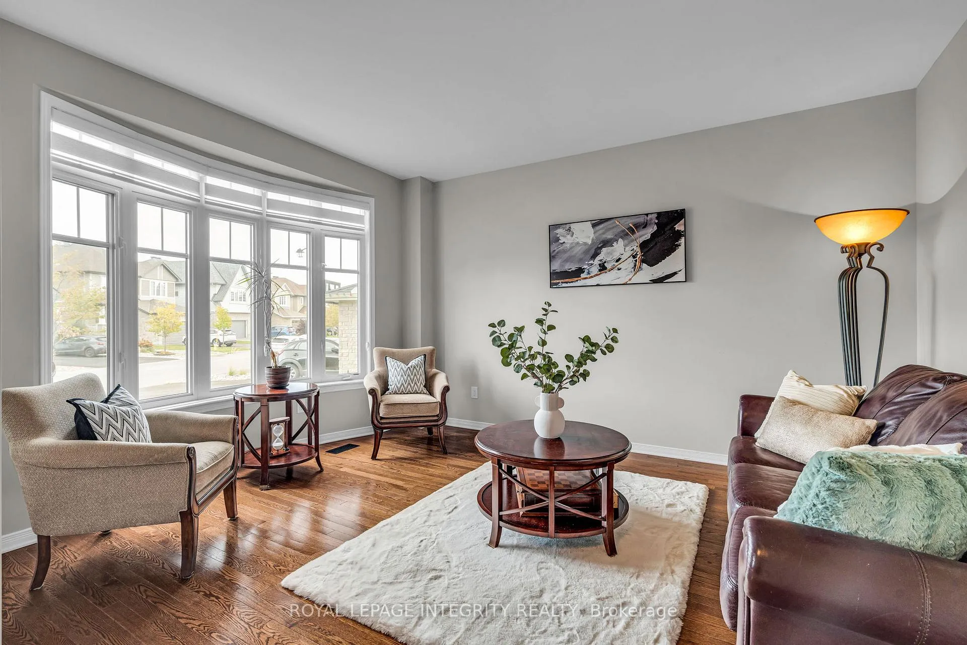 Photo 5 of 367 Andalusian Crescent, Ottawa, Kanata - Emerald Meadows/Trailwest — HOMEH