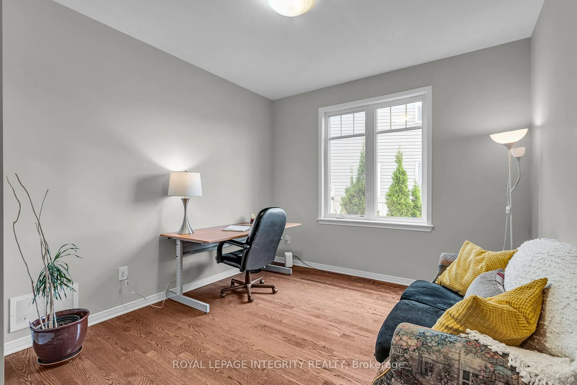 Photo 8 of 367 Andalusian Crescent, Ottawa, Kanata - Emerald Meadows/Trailwest — HOMEH