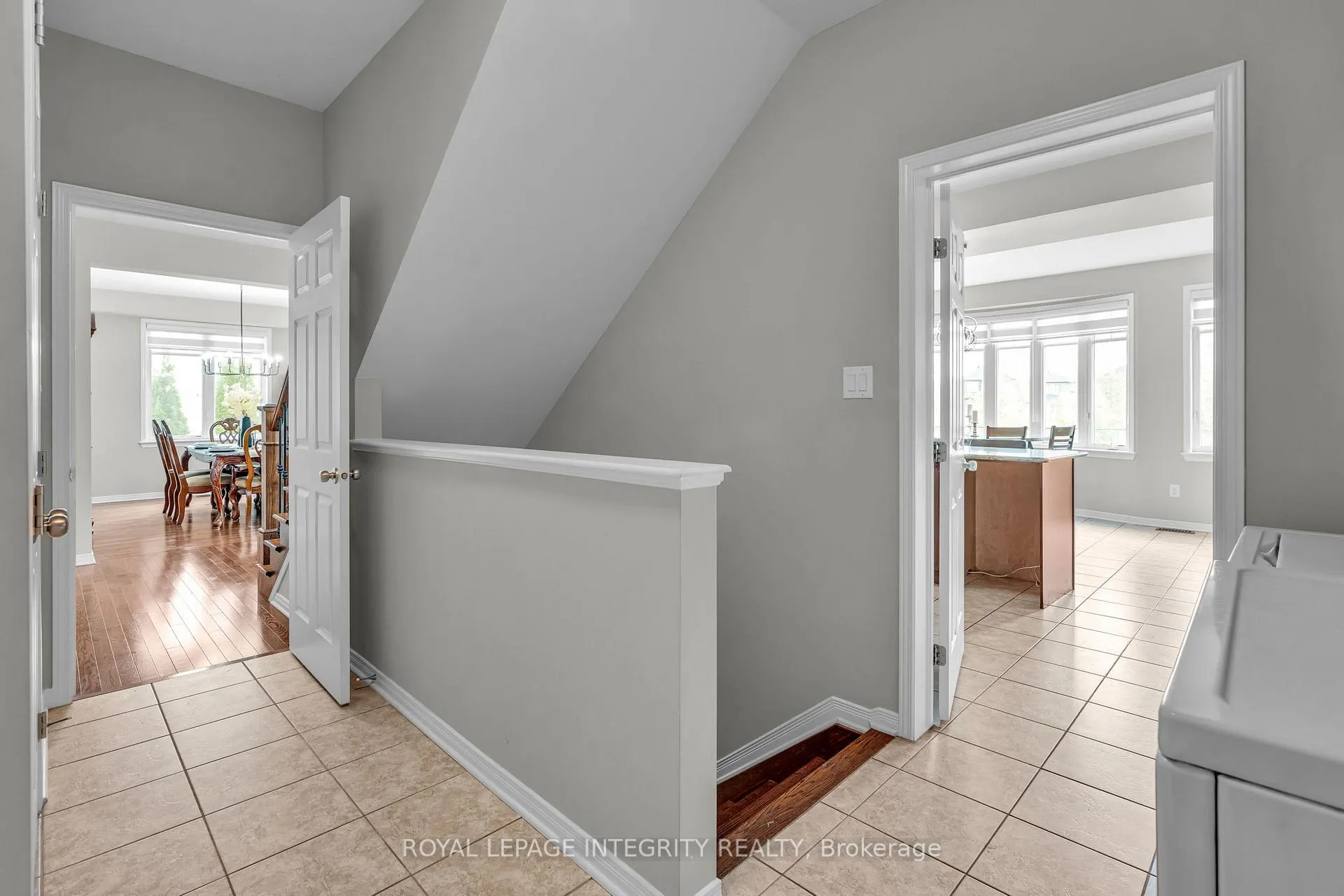 Photo 19 of 367 Andalusian Crescent, Ottawa, Kanata - Emerald Meadows/Trailwest — HOMEH