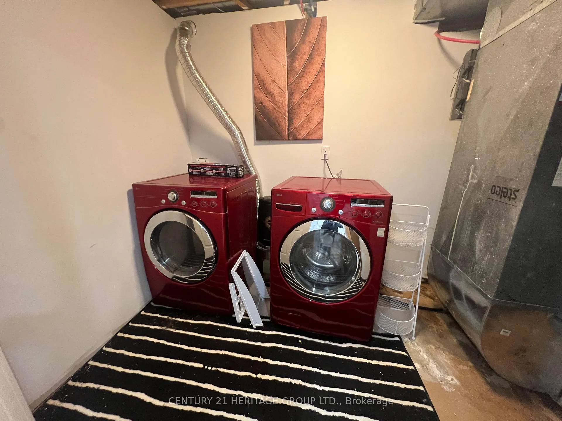 Photo 5 of Unit Basement, 238 Glenway Circle, Newmarket, Glenway Estates — HOMEH