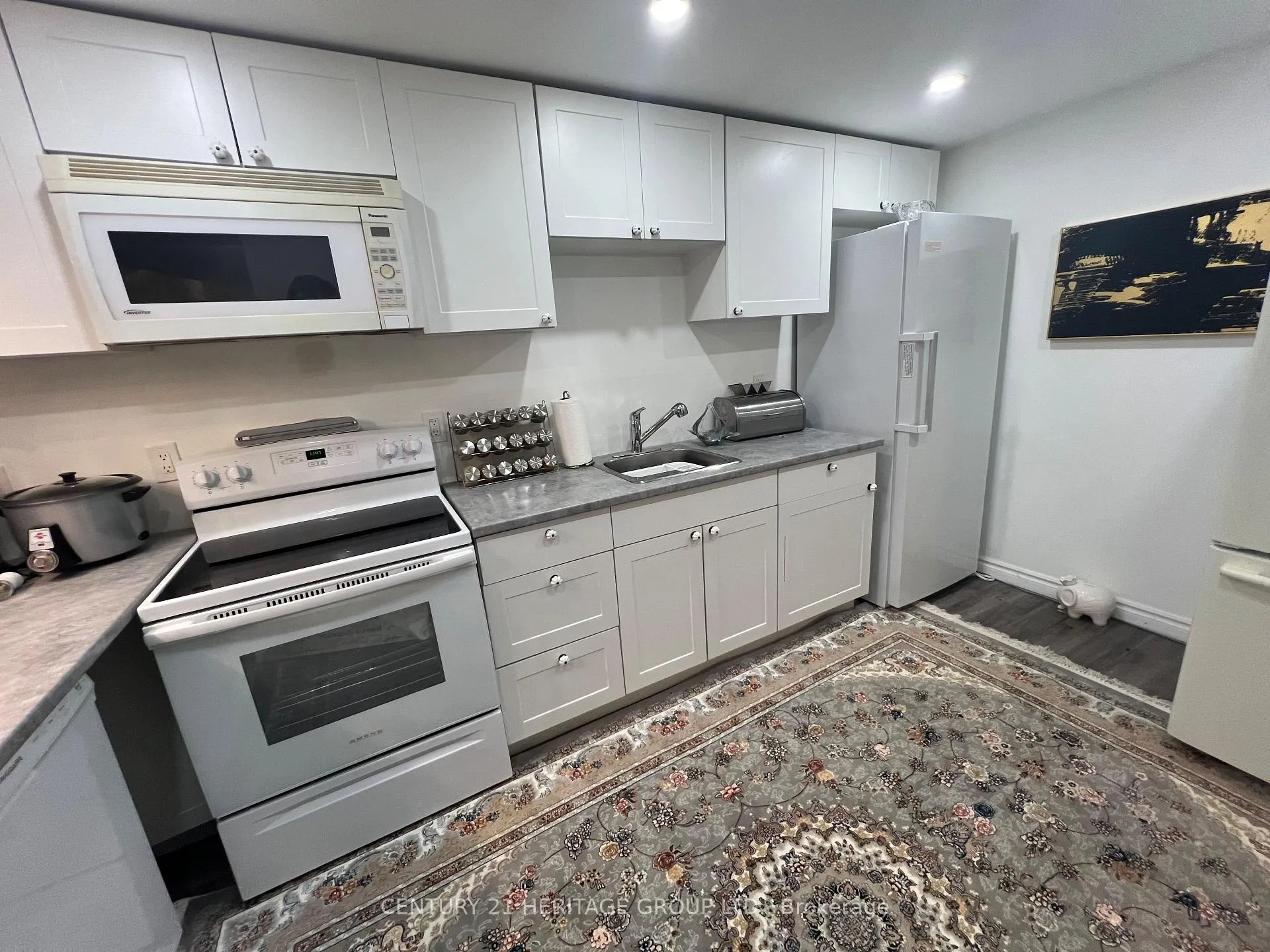 Photo 6 of Unit Basement, 238 Glenway Circle, Newmarket, Glenway Estates — HOMEH