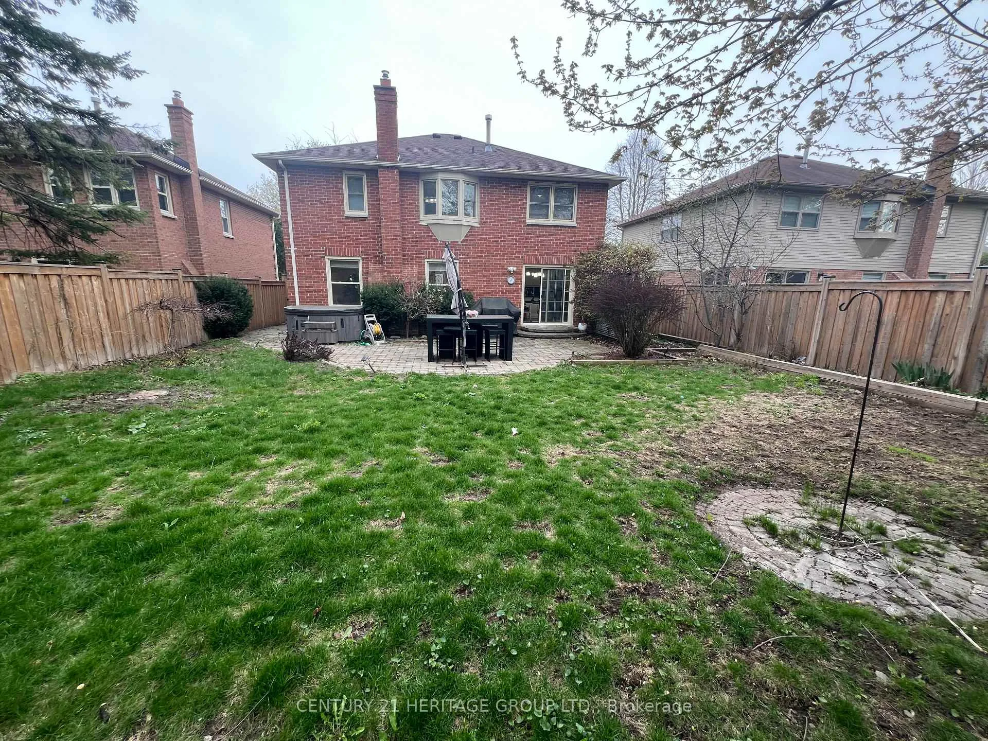 Photo 14 of Unit Basement, 238 Glenway Circle, Newmarket, Glenway Estates — HOMEH