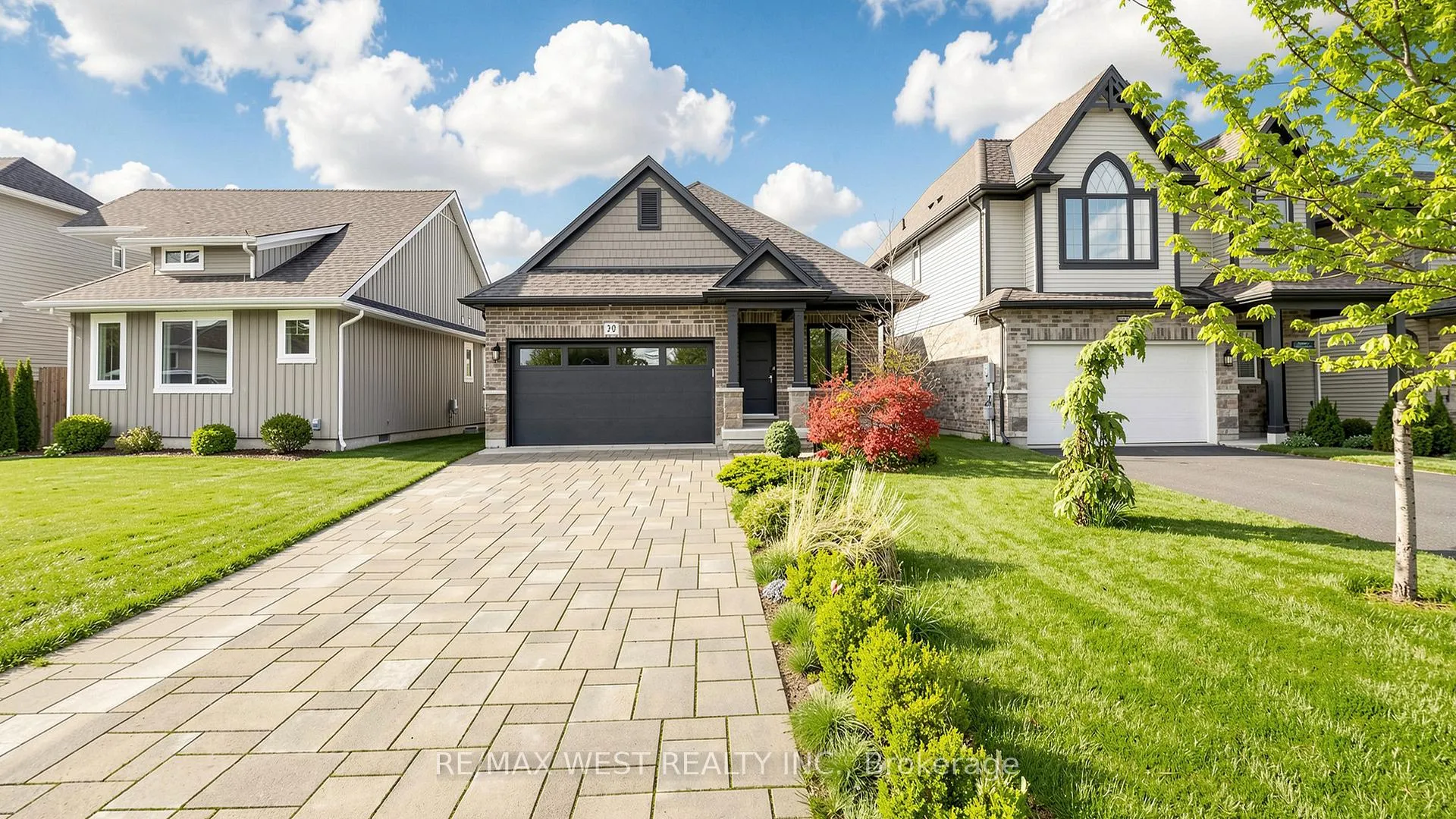 Photo 4 of 20 Secord Street, Thorold, Hurricane/Merrittville — HOMEH