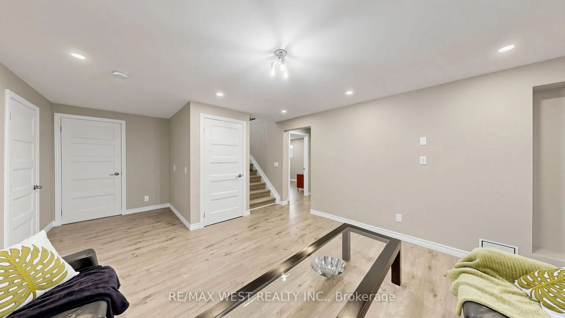 Photo 25 of 20 Secord Street, Thorold, Hurricane/Merrittville — HOMEH