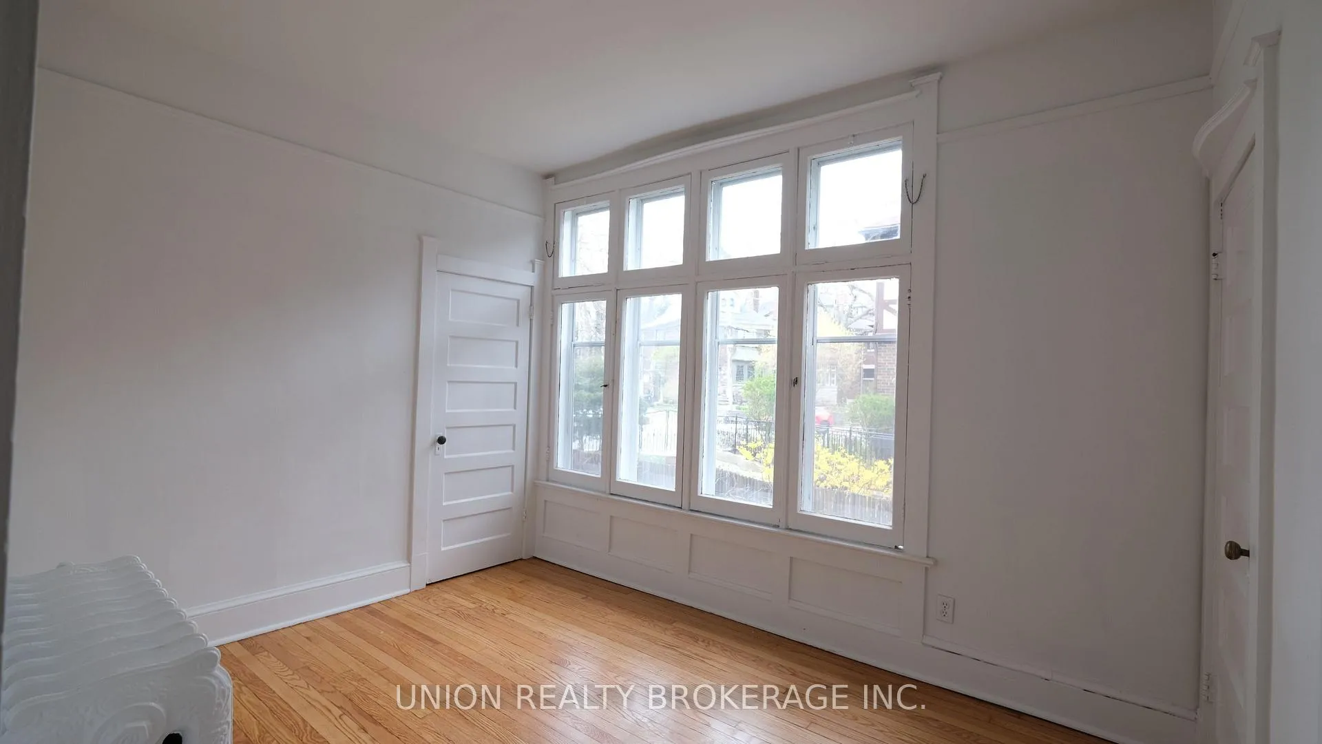 Photo 3 of Unit Main, 46 Benlamond Avenue, Toronto, East End-Danforth — HOMEH