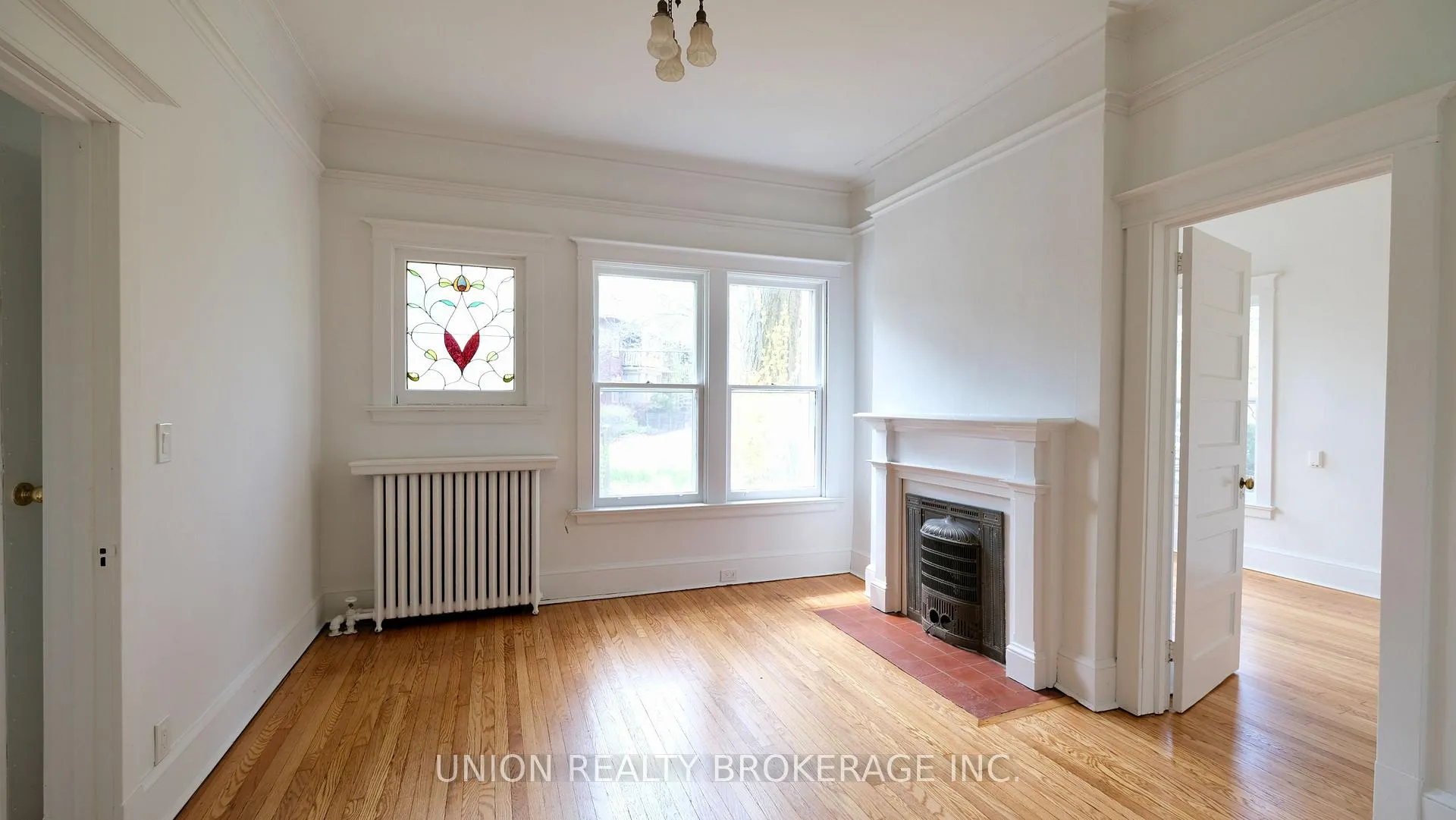 Photo 5 of Unit Main, 46 Benlamond Avenue, Toronto, East End-Danforth — HOMEH