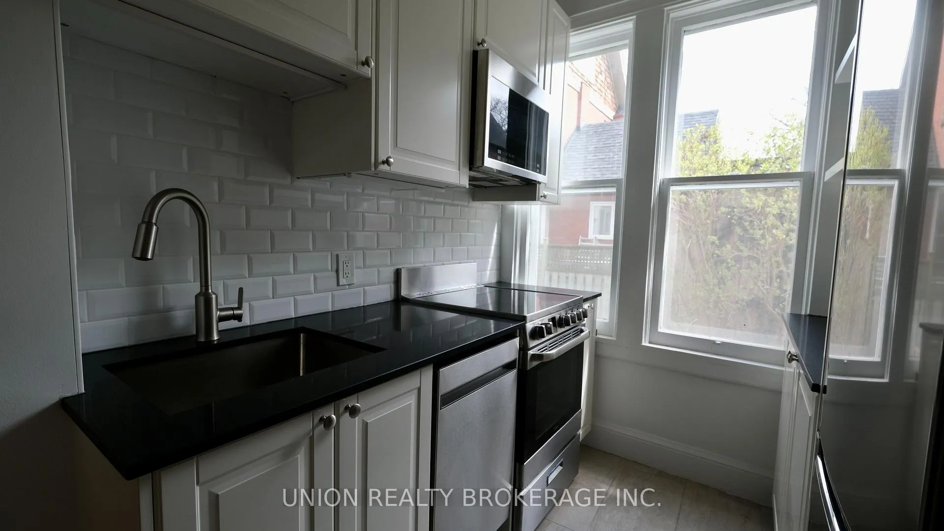 Photo 10 of Unit Main, 46 Benlamond Avenue, Toronto, East End-Danforth — HOMEH