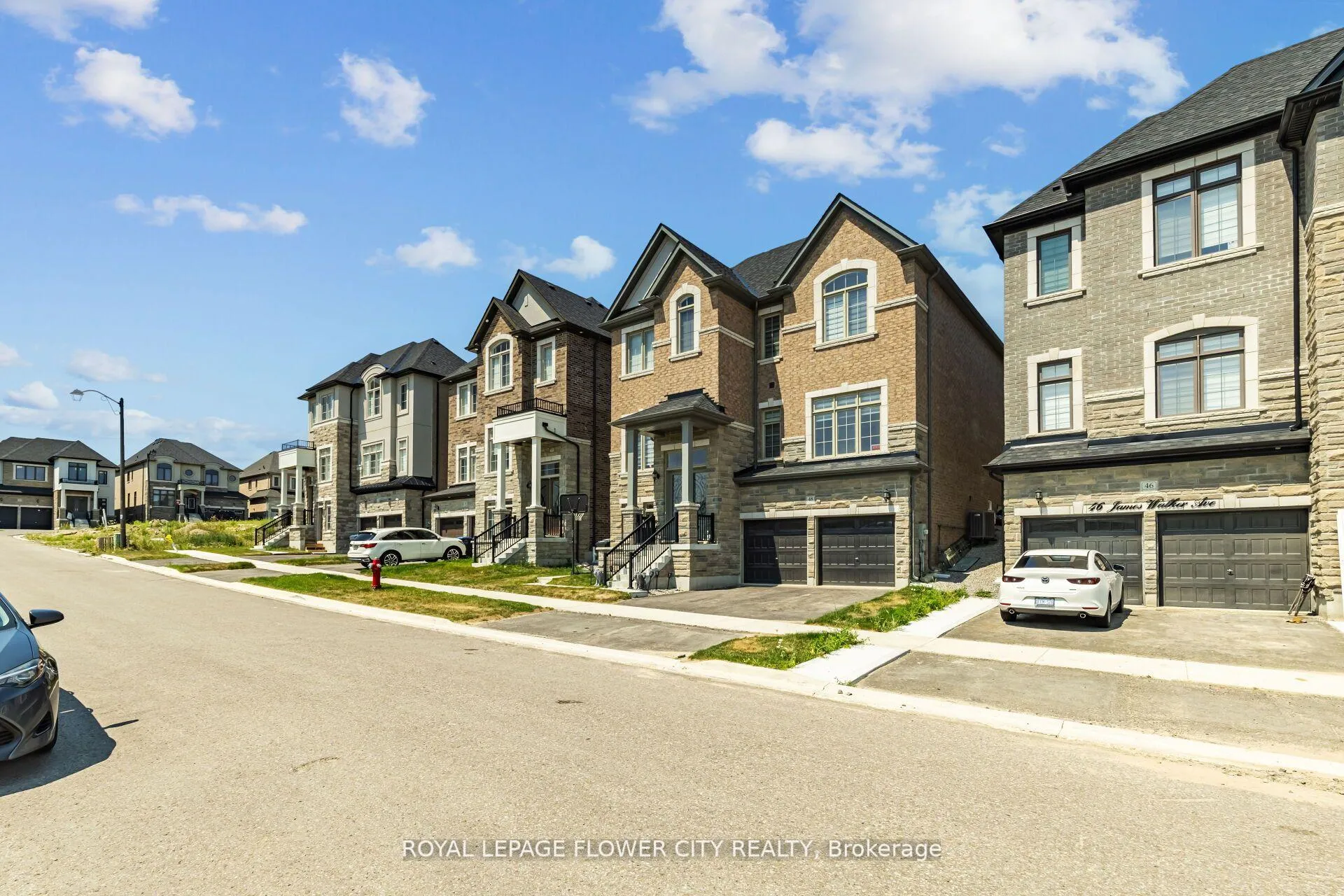 Photo 3 of 48 James Walker Avenue, Caledon, Caledon East — HOMEH