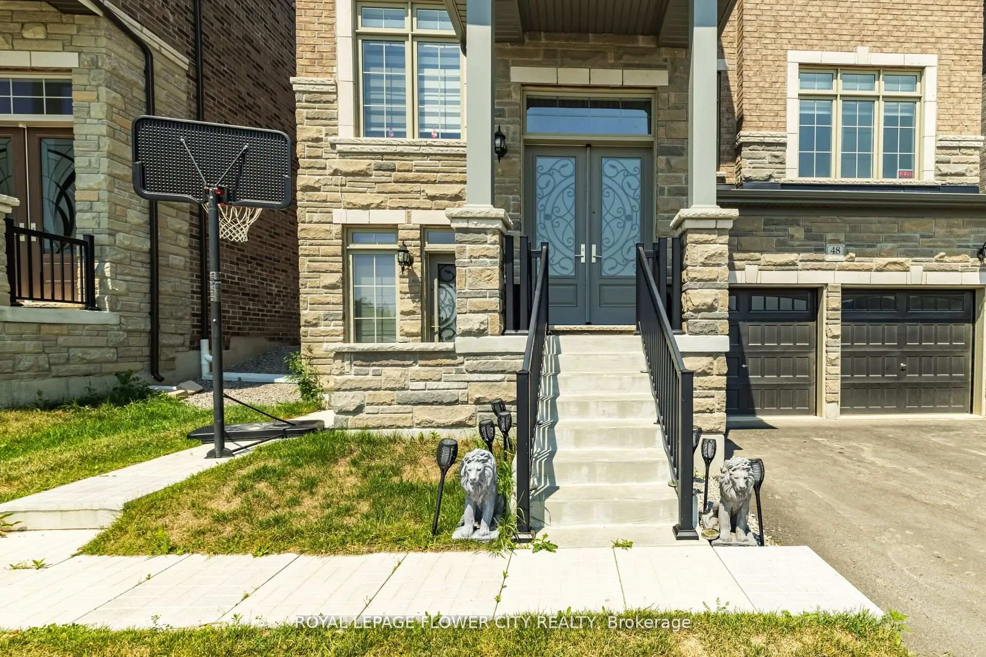 Photo 4 of 48 James Walker Avenue, Caledon, Caledon East — HOMEH